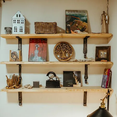 V Jungovom Dome - V Centre Stiavnice Appartement